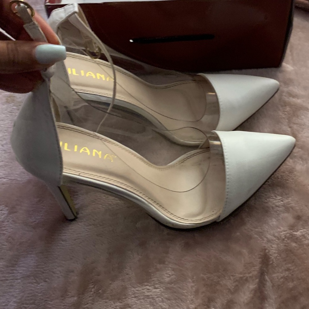 White and transparent pointed heals